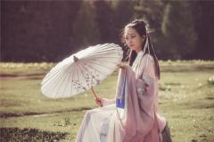 属木的女人戴什么最好